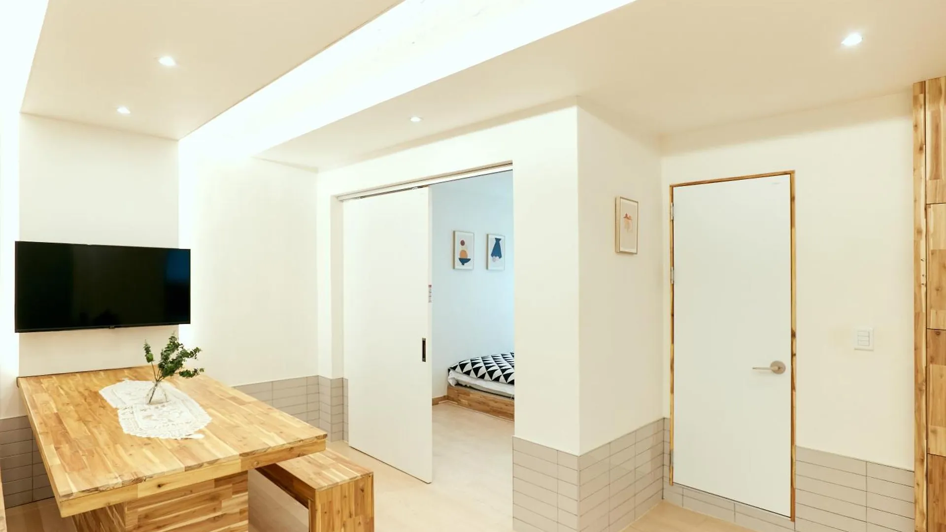 Hongdae 3Bedroom&2Baths Free Wifi&Free Parking Seul Korea Południowa