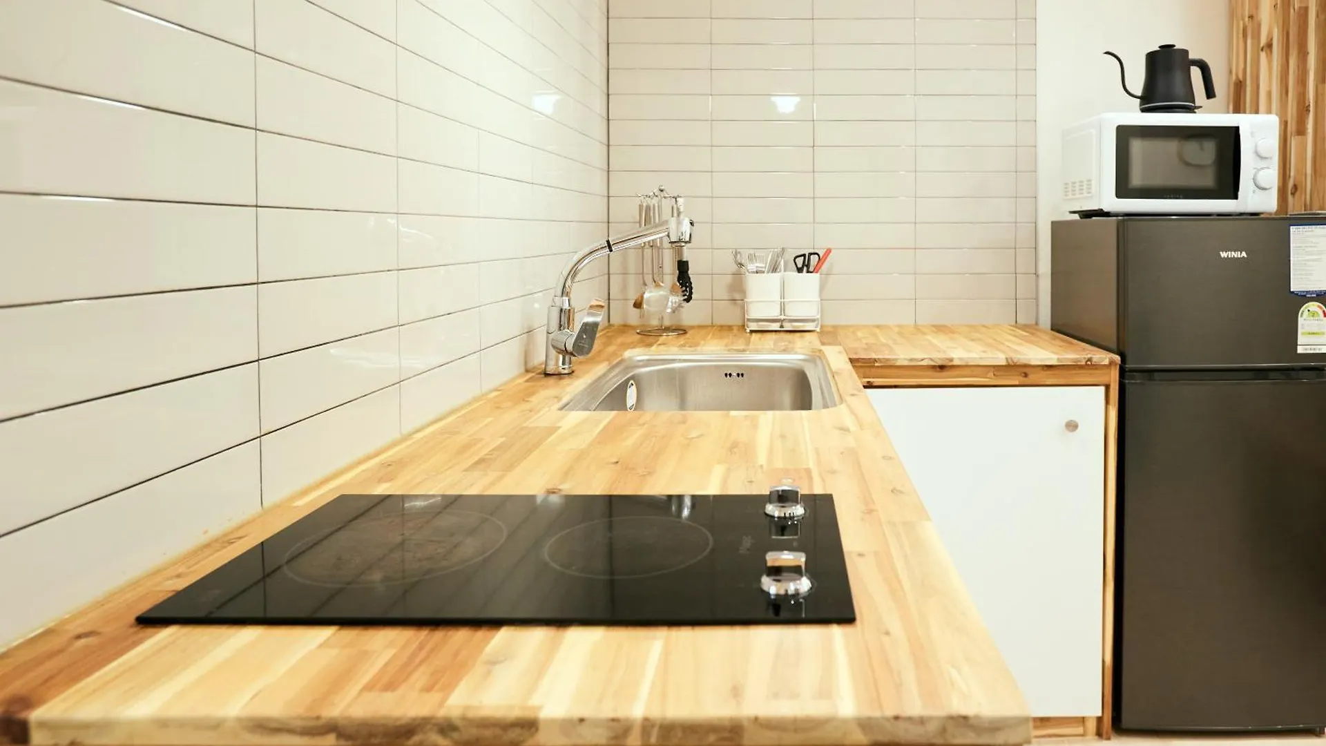 Hongdae 3Bedroom&2Baths Free Wifi&Free Parking Seul 0*,  Korea Południowa