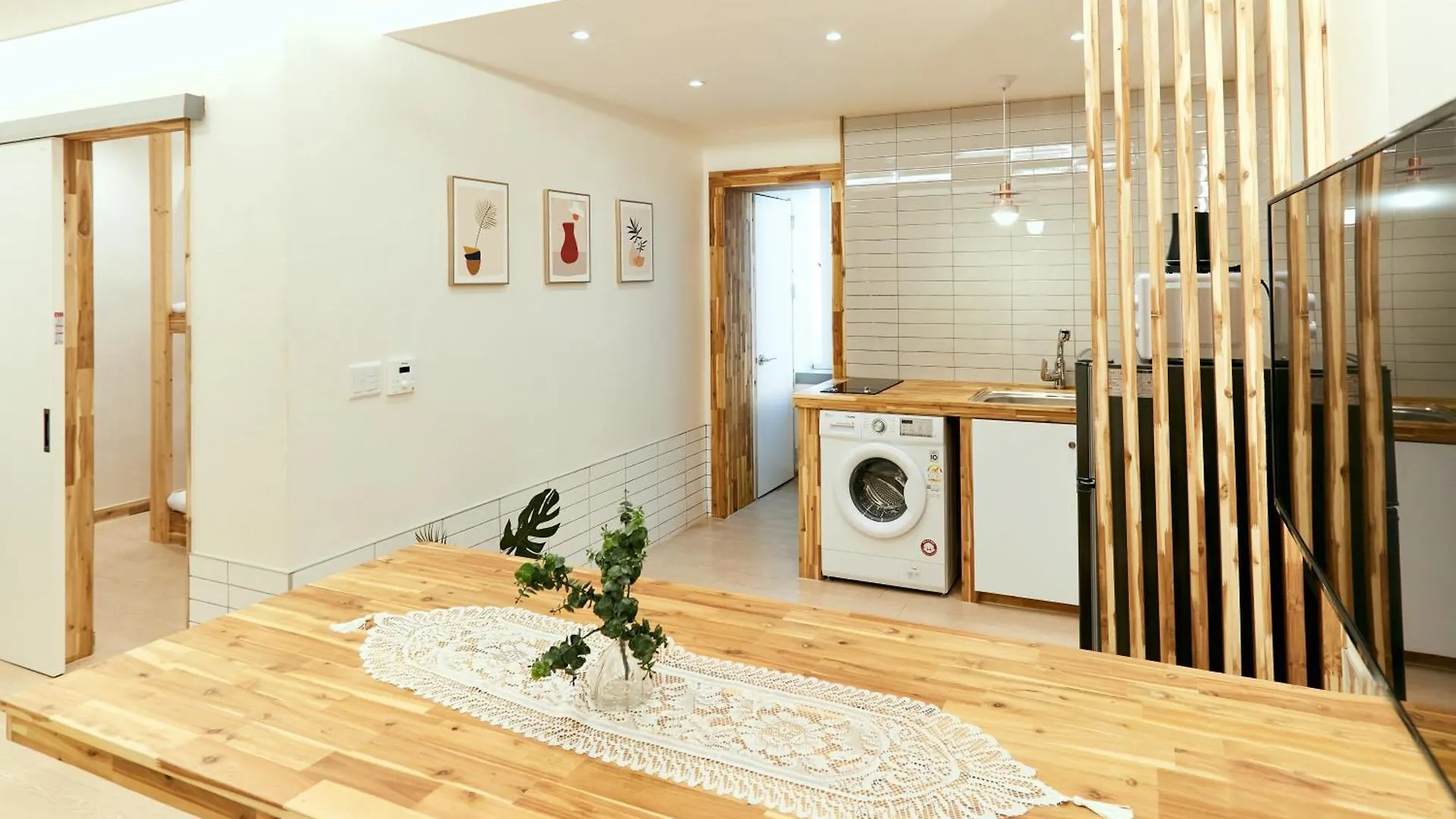 Hongdae 3Bedroom&2Baths Free Wifi&Free Parking Seul Korea Południowa